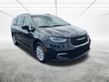 Used 2022 Chrysler Pacifica Touring-L image 2