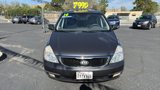 Used 2014 Kia Sedona LX image 2