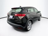 Used 2022 Honda HR-V LX image 5