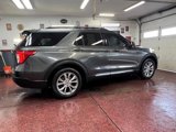 Used 2020 Ford Explorer XLT w/ Equipment Group 202A image 3