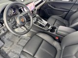 Certified 2024 Porsche Macan image 4