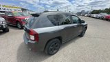 Used 2016 Jeep Compass Latitude image 3