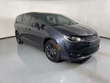 Used 2020 Chrysler Pacifica Touring w/ S Appearance Package image 2