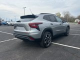 Used 2024 Chevrolet Trax RS w/ Sunroof Package image 3