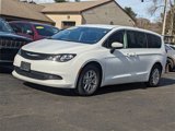 Certified 2023 Chrysler Voyager LX image 5
