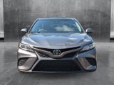 Used 2018 Toyota Camry SE image 2