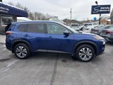 Used 2022 Nissan Rogue SV image 2