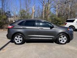 Used 2020 Ford Edge SE image 2
