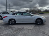 Used 2017 Nissan Altima 2.5 SV w/ Convenience Package image 4