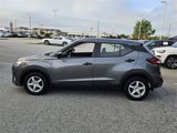 Used 2022 Nissan Kicks S image 4