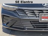 Used 2024 Hyundai Elantra SE image 3