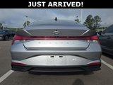 Used 2023 Hyundai Elantra SEL w/ Convenience Package image 4