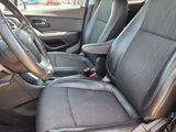 Used 2021 Chevrolet Trax LT w/ LT Convenience Package image 3