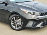 Used 2022 Kia Forte LXS w/ LXS Technology Package image 3