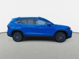 New 2025 Volkswagen Taos SE image 4