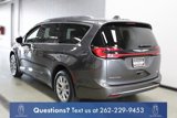 Used 2021 Chrysler Pacifica Touring-L image 3