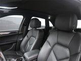 Used 2022 Porsche Macan image 5