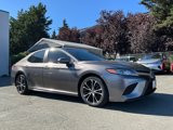 Used 2018 Toyota Camry SE image 2