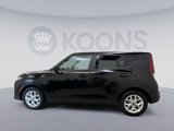 Used 2022 Kia Soul LX w/ Technology Package image 2
