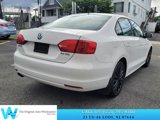 Used 2011 Volkswagen Jetta SEL image 6