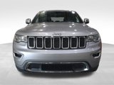 Used 2017 Jeep Grand Cherokee Limited image 2