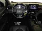 Used 2022 Toyota Camry SE image 5
