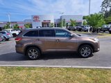 Used 2019 Toyota Highlander XLE image 6