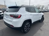 Certified 2022 Jeep Compass Limited image 4