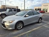 Used 2017 Toyota Camry SE image 3