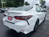 Used 2024 Toyota Camry SE image 5