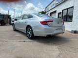 Used 2017 Buick LaCrosse Essence image 2