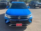 Used 2022 Volkswagen Taos SEL image 2