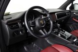 Certified 2025 Porsche Macan image 4
