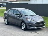 Used 2015 Ford Fiesta SE image 2
