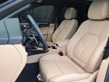 Used 2023 Porsche Macan image 5