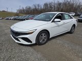 New 2025 Hyundai Elantra SE image 1
