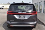 Used 2022 Chrysler Pacifica Touring-L image 5