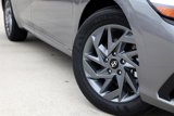 Used 2024 Hyundai Elantra SEL image 2