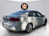 Used 2011 Volkswagen Jetta SE image 4