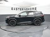 Used 2023 Nissan Rogue SV image 2