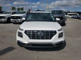 Used 2024 Hyundai Venue SEL image 2