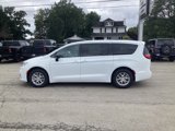 New 2026 Chrysler Pacifica Select image 4