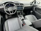 Used 2022 Volkswagen Tiguan SE image 2