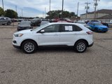 Used 2022 Ford Edge SEL image 2