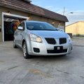 Used 2009 Pontiac Vibe w/ Preferred Package image 3