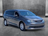 Used 2017 Chrysler Pacifica LX image 3