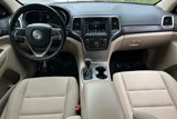 Used 2021 Jeep Grand Cherokee Laredo image 2