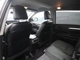 Used 2015 Toyota Highlander LE image 2
