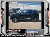 Used 2025 Nissan Kicks SV image 2