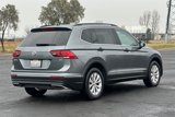 Used 2018 Volkswagen Tiguan SE image 4